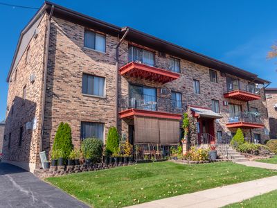 11810 S Komensky Ave APT 101