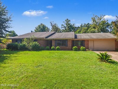 1307 Wisteria Ln
