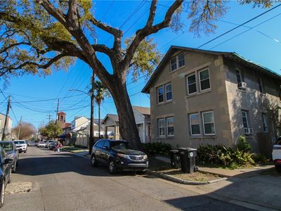 709-711 General Pershing St