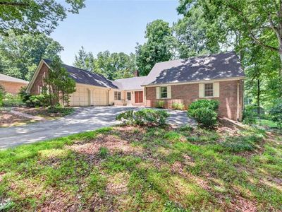 Property at 2220 Valley Creek Cir, Snellville, GA