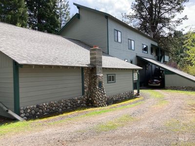 266 Falcon Ridge Rd