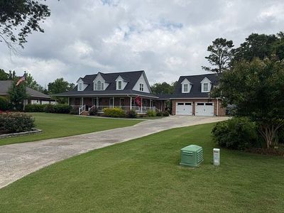 135 Meadow Lakes Blvd