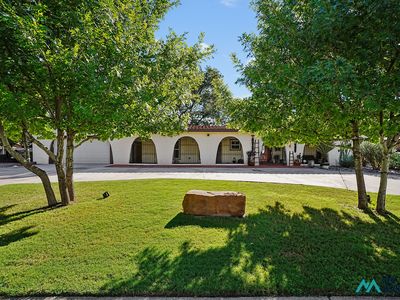 1414 Glasier Dr