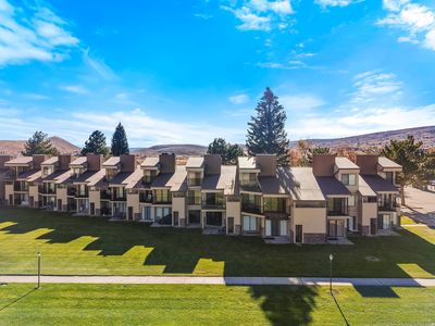 2176 S Bear Lake Blvd #245