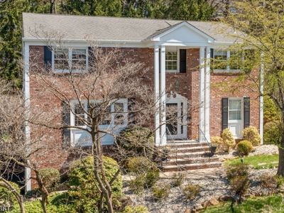 126 Wentworth Dr