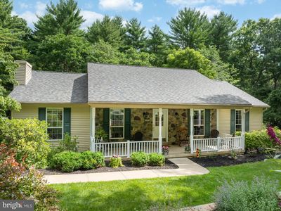 35 Coventry Ln