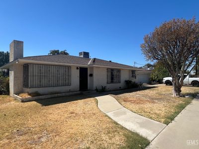 Property at 201 L St, Bakersfield, CA
