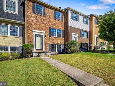 9 Oak Shadows Ct