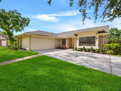 2602 Planters Row