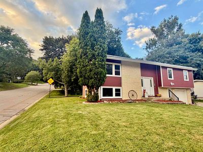 790 W Parkview Dr