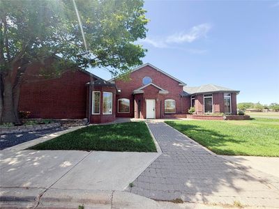 5602 Orlando Ave