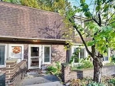 Property at 6943 W Fitzwater Rd #20, Brecksville, OH