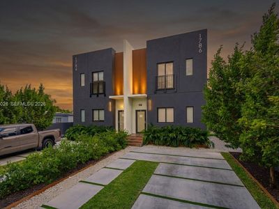 1784 & 1786 NW 31st St