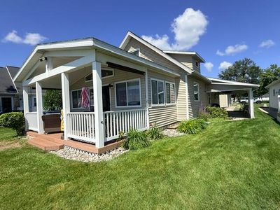 215 Bayshore Dr