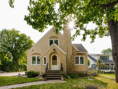1101 Summit Ave