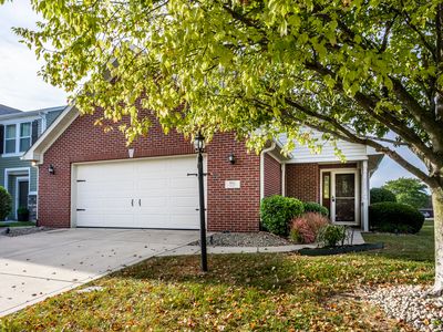 933 Amesbury Ct
