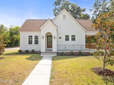 110 S Walnut St
