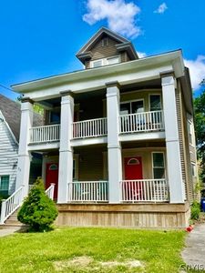 719 Euclid Ave #21