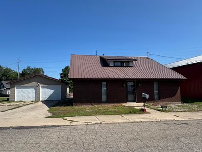 Property at 512 E 8th St, Rochester, IN