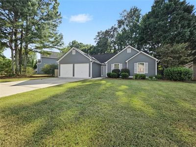 4887 Lake Park Ln