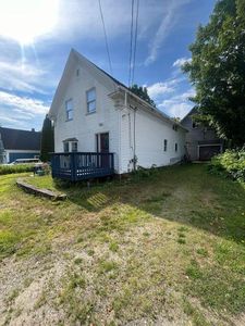 Property at 16 Beech Street, Richmond, ME
