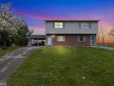 6195 Mountain View Dr