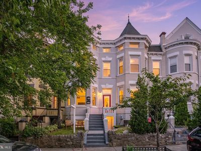 35 T St NW