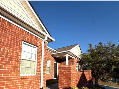 Property at 341 Villa Park Cir, Stone Mountain, GA