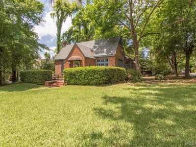 1445 Magnolia Curv