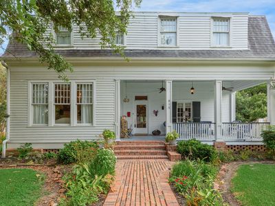 815 E Main St
