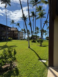 75-6100 Alii Dr APT B2