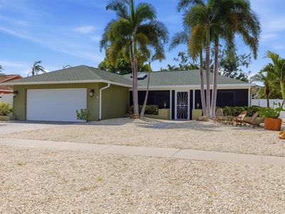 1833 OAK VIEW DRIVE