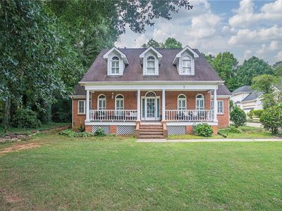 2075 Whispering Pines Ln