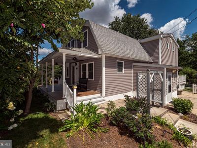 20 Meadow Rd