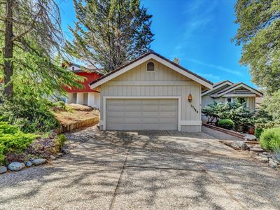 17789 Jayhawk Dr