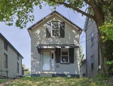 626 E Ross Ave