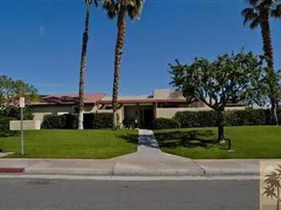 200 N Hermosa Dr