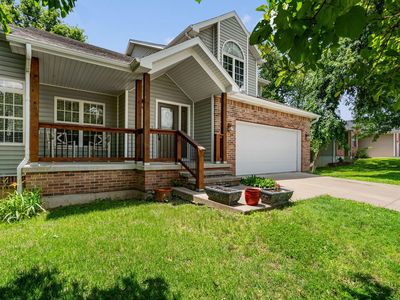 1902 Mary Ellen Dr