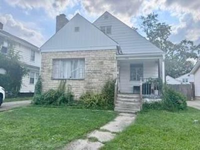593 Columbian Ave