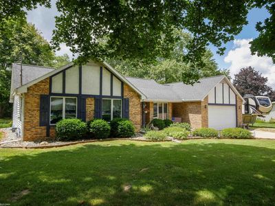 Property at 8468 Rondale Dr, Grand Blanc, MI