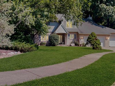 105 Fleur De Lis Ct