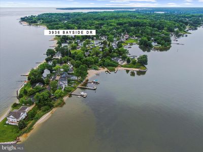 3936 Bayside Dr