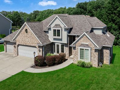 136 Meadow Dr