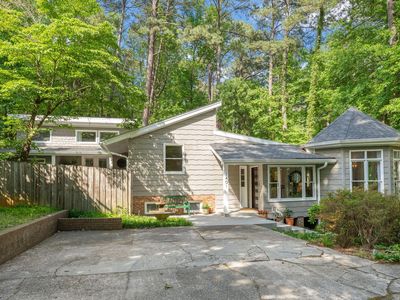 1401 Old Trinity Cir