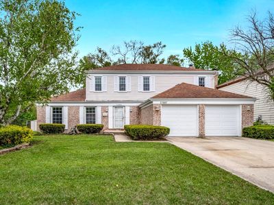17807 Stonebridge Dr