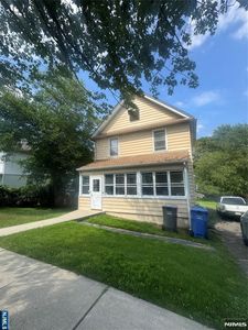 269 W Palisade Ave
