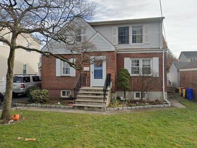 365 Grove St