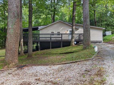 1365 Lakeside Dr