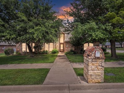 3809 Sumner Ct