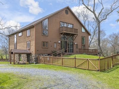 900 Canal Rd